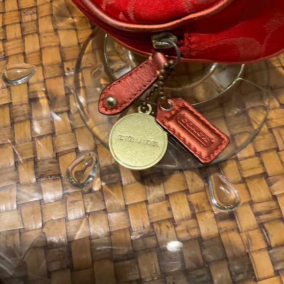 VTG COACH Rare Ltd. Ed. Red Cosmetic Case Made Exclusively For Estée Lauder 2010 - Picture 5 of 11